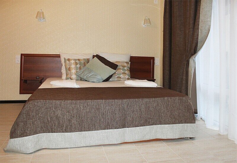 Стандартный 2-местный 1-й категории (с ремонтом, балкон)