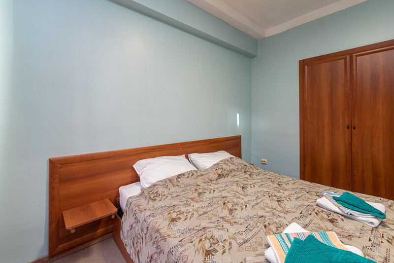 Стандартный 2-местный 2 категории (без ремонта, с балконом)