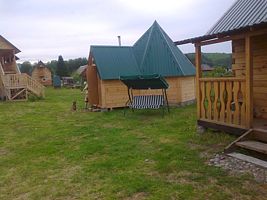 Аил, База отдыха Три клена, село Ая