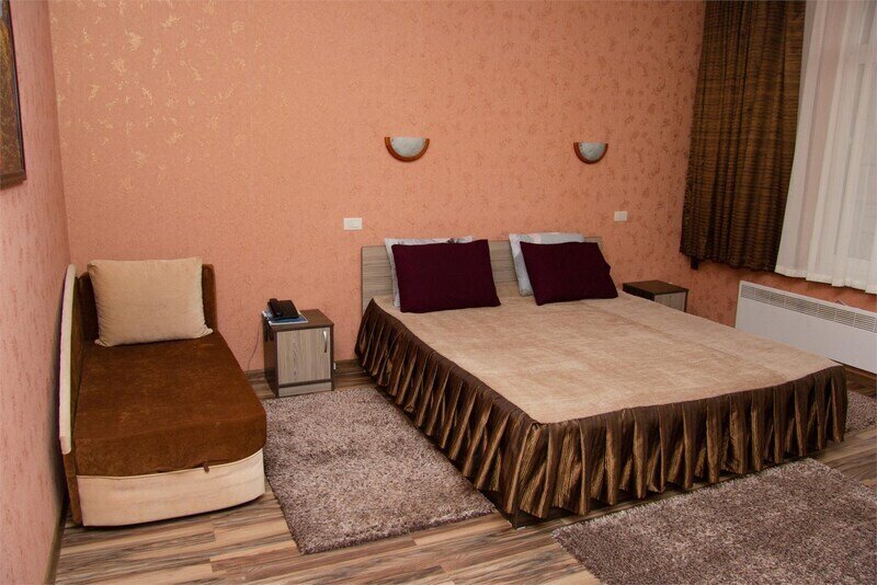 Дача №11 (комнаты 1, 3)