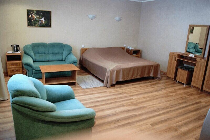 Дача №16 (комнаты 1-2)