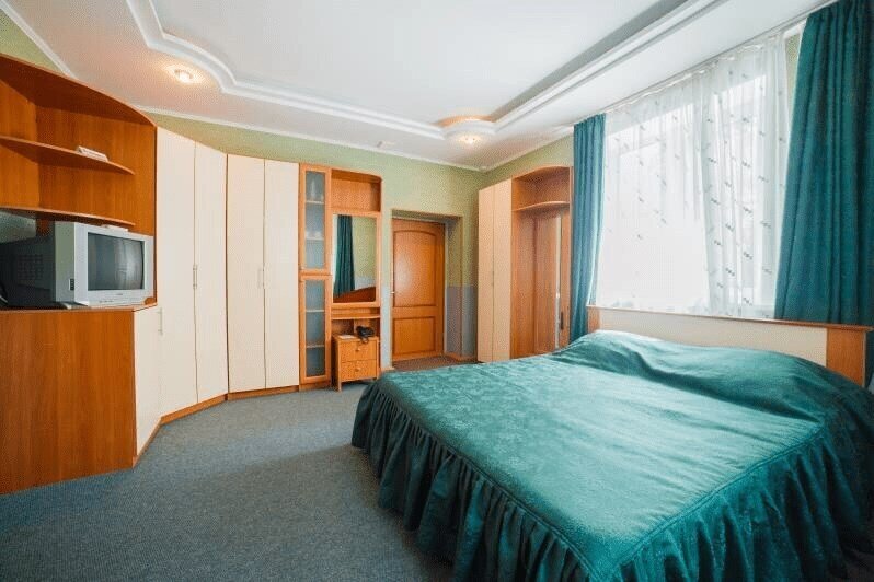 Дача №17 (комнаты 1, 4)