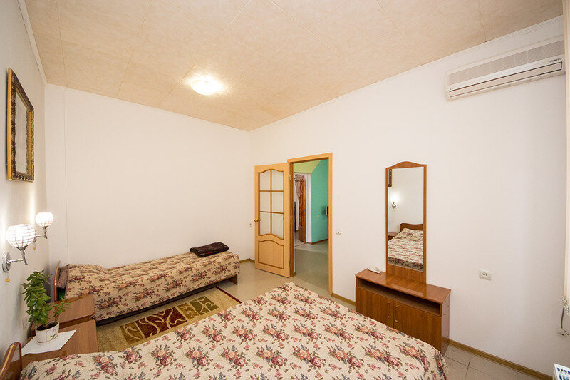 Семейный 3-местный 2-комнатный (№4)