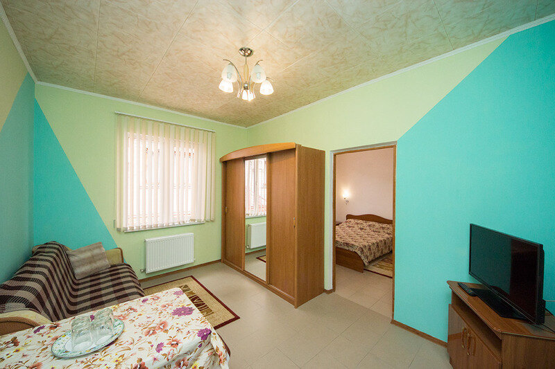 Семейный 3-местный 2-комнатный (№4)