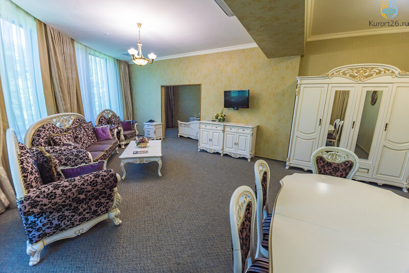 Люкс 2-местный 2-комнатный Delux Theatre