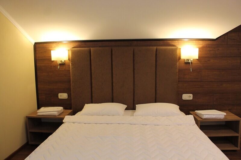 Коттедж 8 местный