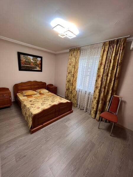 Полулюкс 4-местный 2-комнатный (1.1)