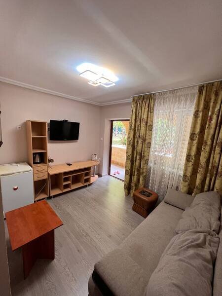 Полулюкс 4-местный 2-комнатный (1.1)