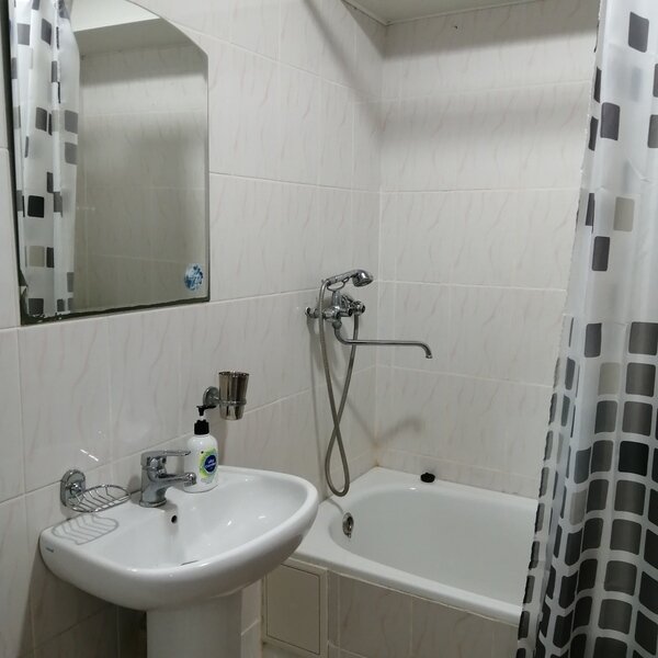 Полулюкс 4-местный 2-комнатный (1.2)