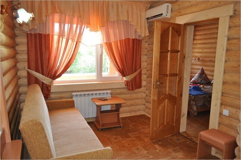 Стандартный 2-местный 2-комнатный (деревянный коттедж)