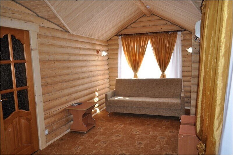 Стандартный 2-местный 2-комнатный (деревянный коттедж)