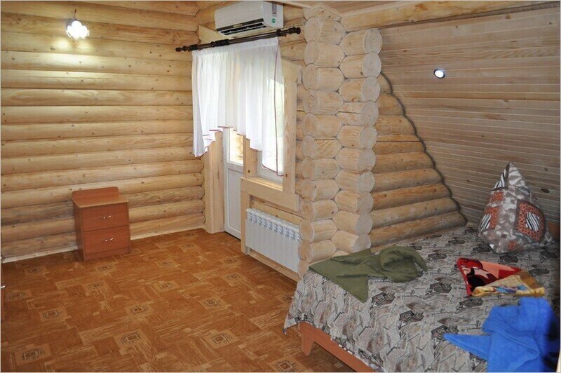Стандартный 2-местный 2-комнатный (деревянный коттедж)