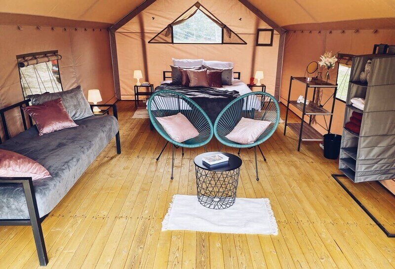 Глемпинг Люкс 3-местный (Сафари-Тент с частичным видом на залив)