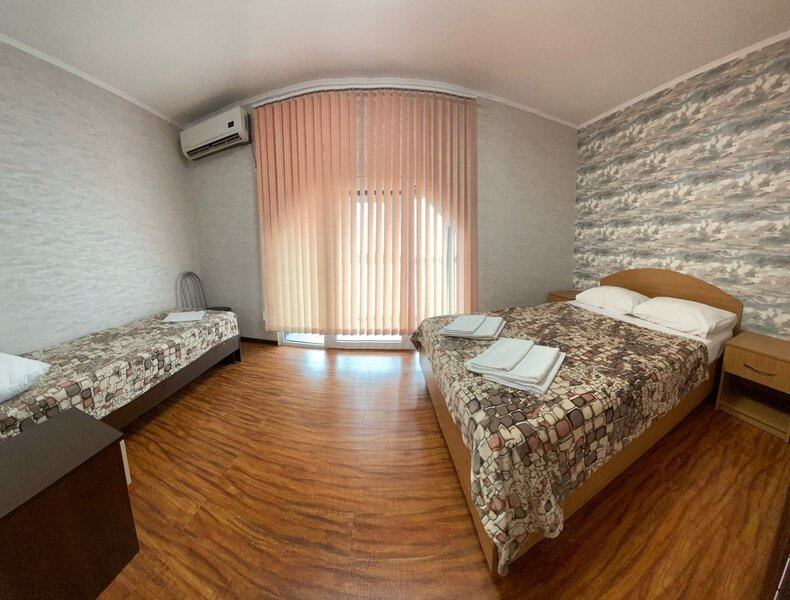 Люкс 4-местный 1-комнатный