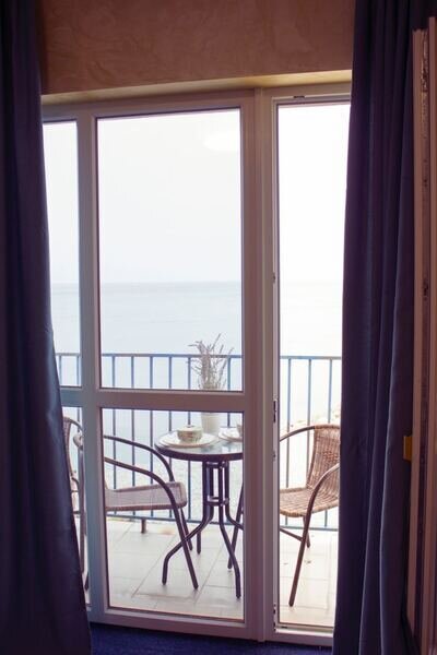 4-местный 2-уровневый