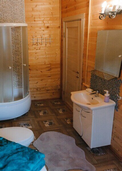 Коттедж 8-местный 2-комнатный (Невский)