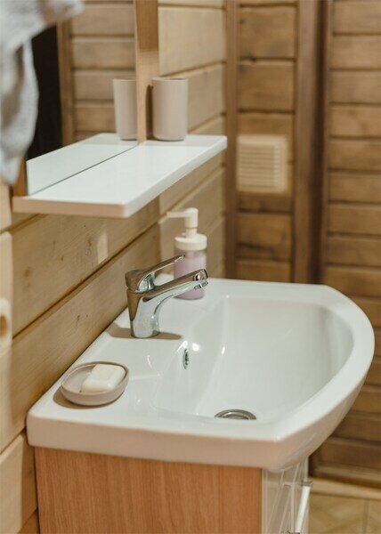 Коттедж 8-местный 4-комнатный (Русский)