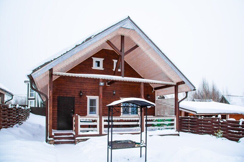 Коттедж 8-местный 4-комнатный (Русский)