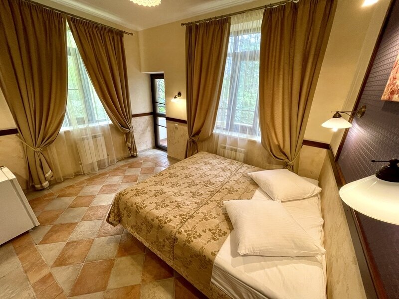 Люкс 2-местный 3-комнатный (корпус №1,2)