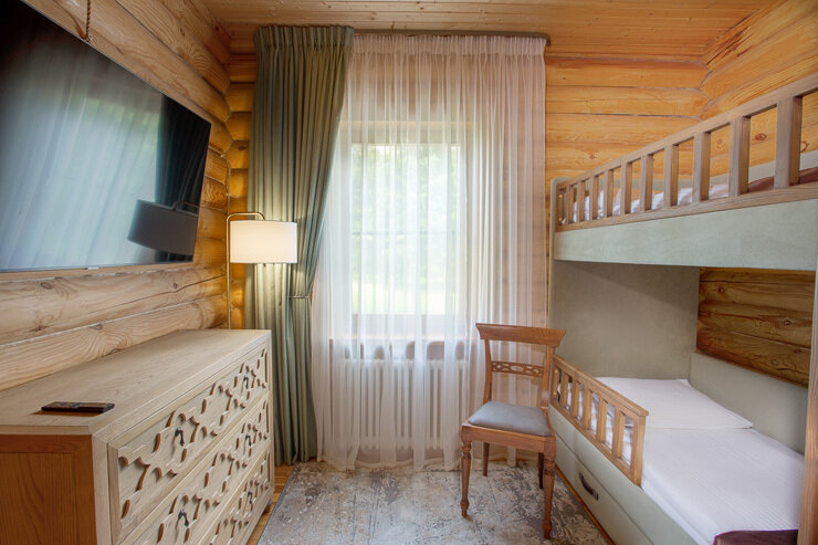 Шале 4-местный 2-комнатный (с купелью)