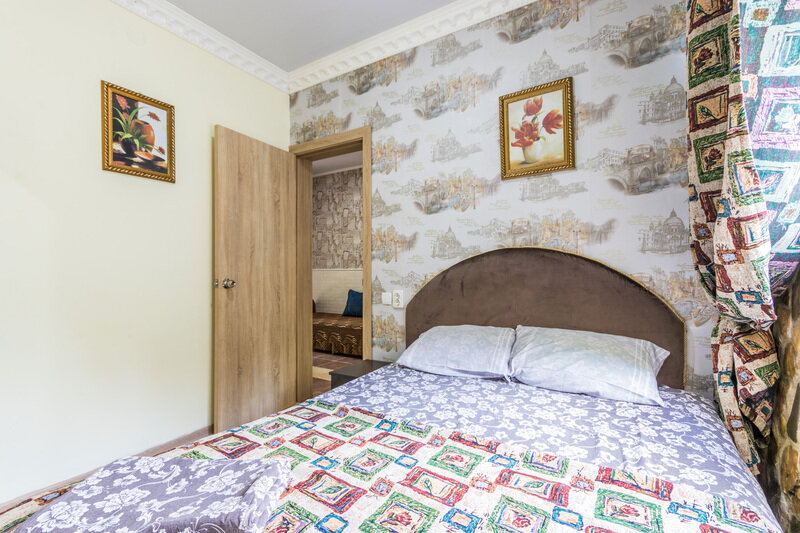 Стандартный 4-местный 2-комнатный №1 (с кухней)