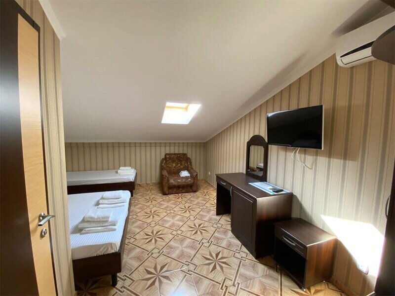 Стандартный 4-местный 1-комнатный