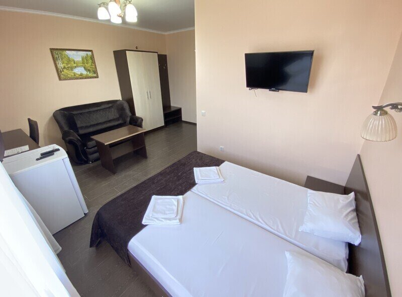 Полулюкс 3-местный (с балконом)