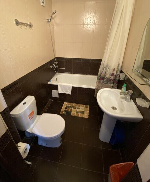 Полулюкс 3-местный (с балконом)