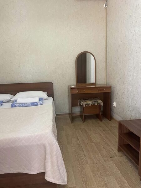 Эконом 2-местный (DBL, общий санузел)