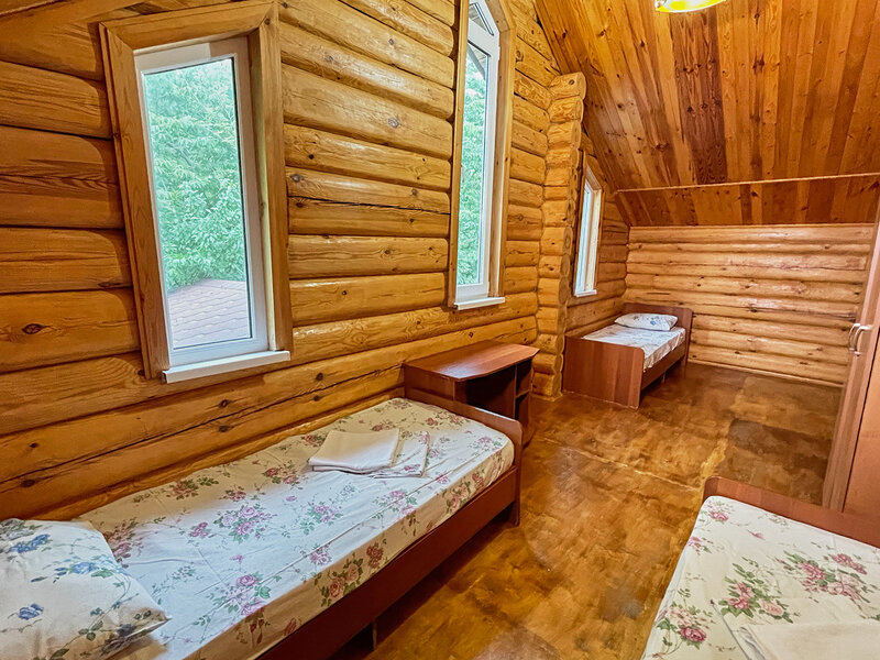 Бунгало 12-местный 5-комнатный с видом на море