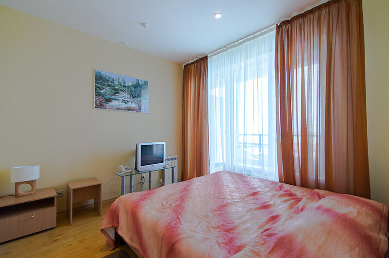 Люкс 3-местный 2-комнатный (6)