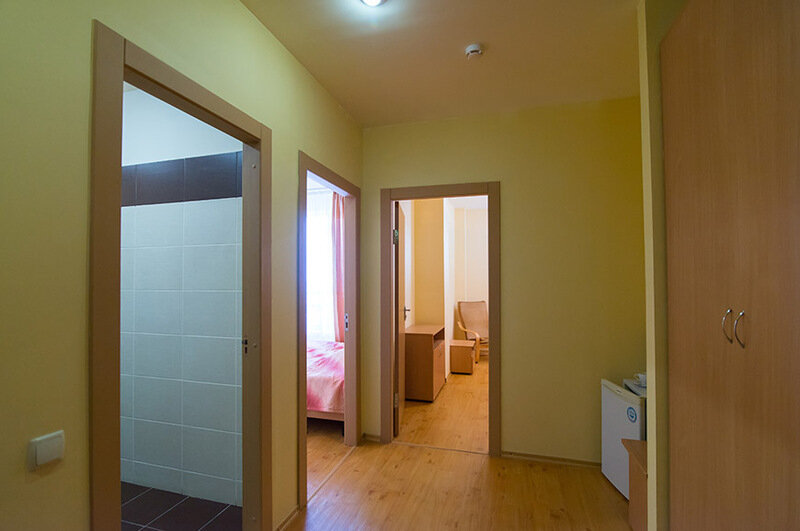 Люкс 3-местный 2-комнатный (3)