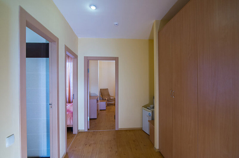 Люкс 3-местный 2-комнатный (7)