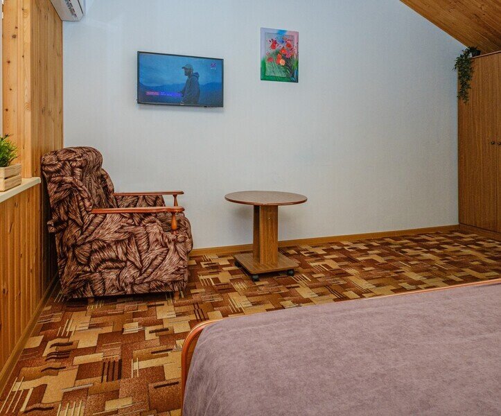 Стандартный 2-местный (мансарда)