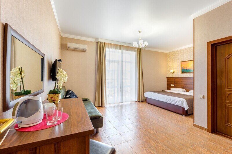 Стандартный 3-местный 1-комнатный (с балконом)