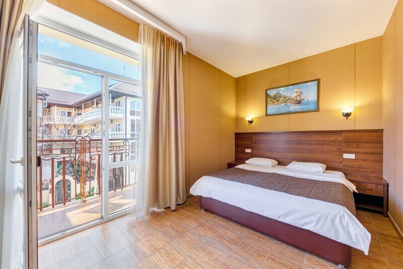 Стандартный 4-местный 1-комнатный (с балконом)