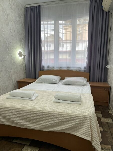 Семейный 4-местный 2-комнатный (без балкона)