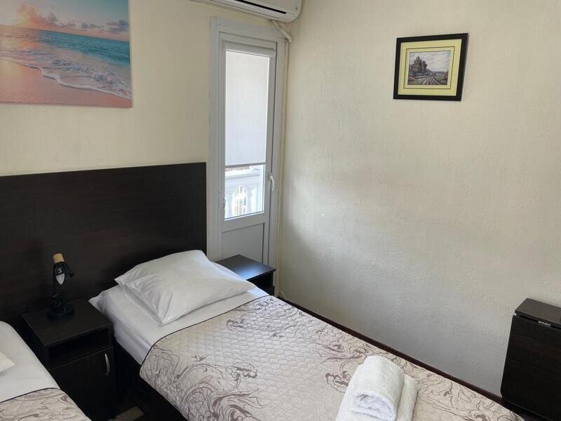 Семейный 4-местный 2-комнатный (с балконом)