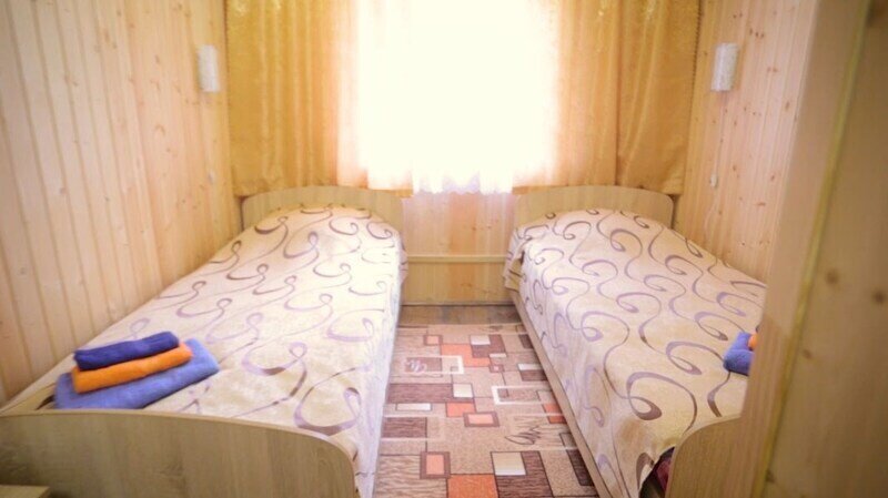 Дом 2-местный (в Даче №1,2,3 на 4 номера, с отдельным входом)