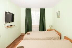 Эконом, База отдыха Подсолнухи, Кормиловка