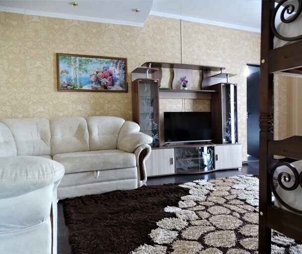 Комфорт 3-местный 2-комнатный (вид на море, основной корпус)