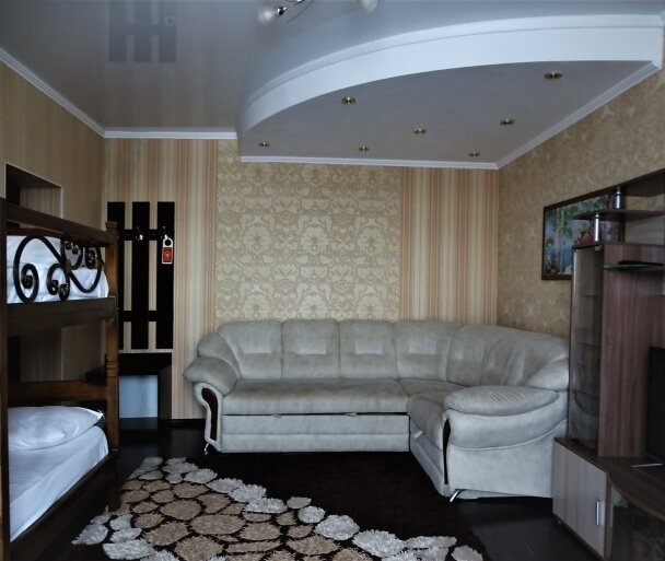 Комфорт 3-местный 2-комнатный (вид на море, основной корпус)