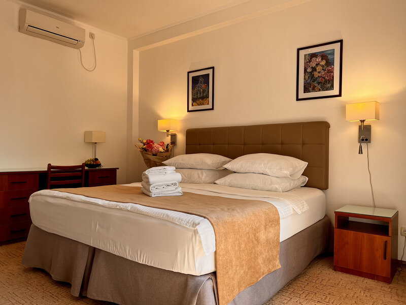 Люкс 4-местный 2-комнатный (2 спальни)