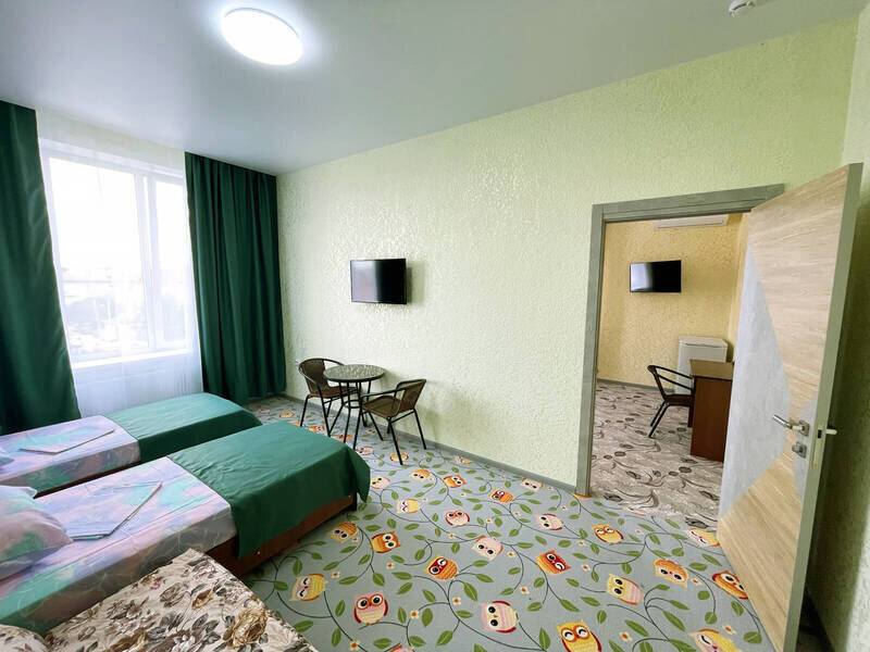 Люкс Семейный 5-местный 2-комнатный