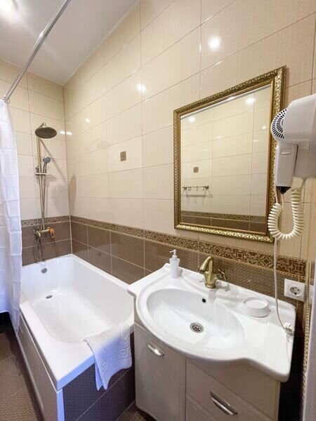 Апартаменты 4-местные (с диваном)