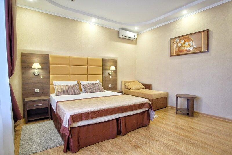 Стандартный 4-местный 2-комнатный (Улучшенный, 1 этаж)