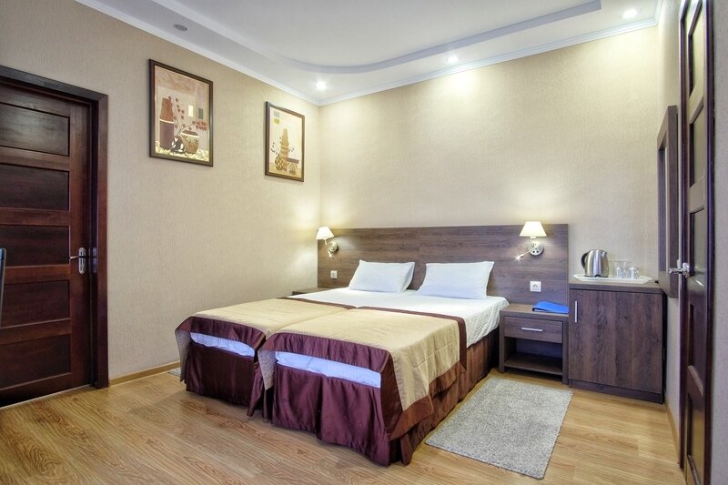 Стандартный 4-местный 2-комнатный (Улучшенный, 1 этаж)