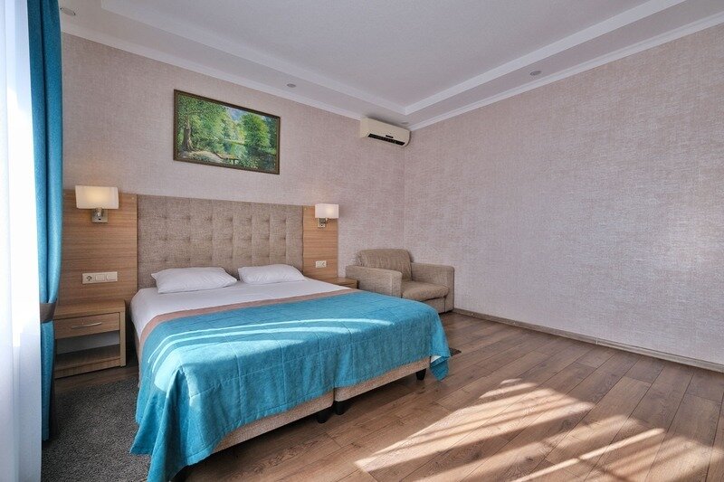 Стандартный 4-местный 2-комнатный (Улучшенный, 1 этаж)