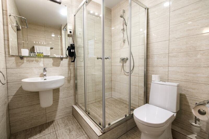 Стандартный 2-местный (без балкона, вид во двор)