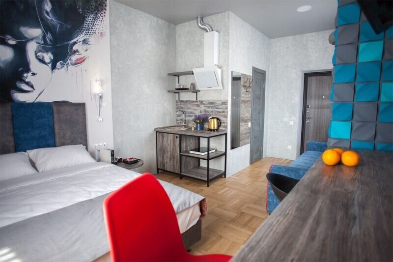 Семейный 4-местный (Полулюкс с видом на сад)